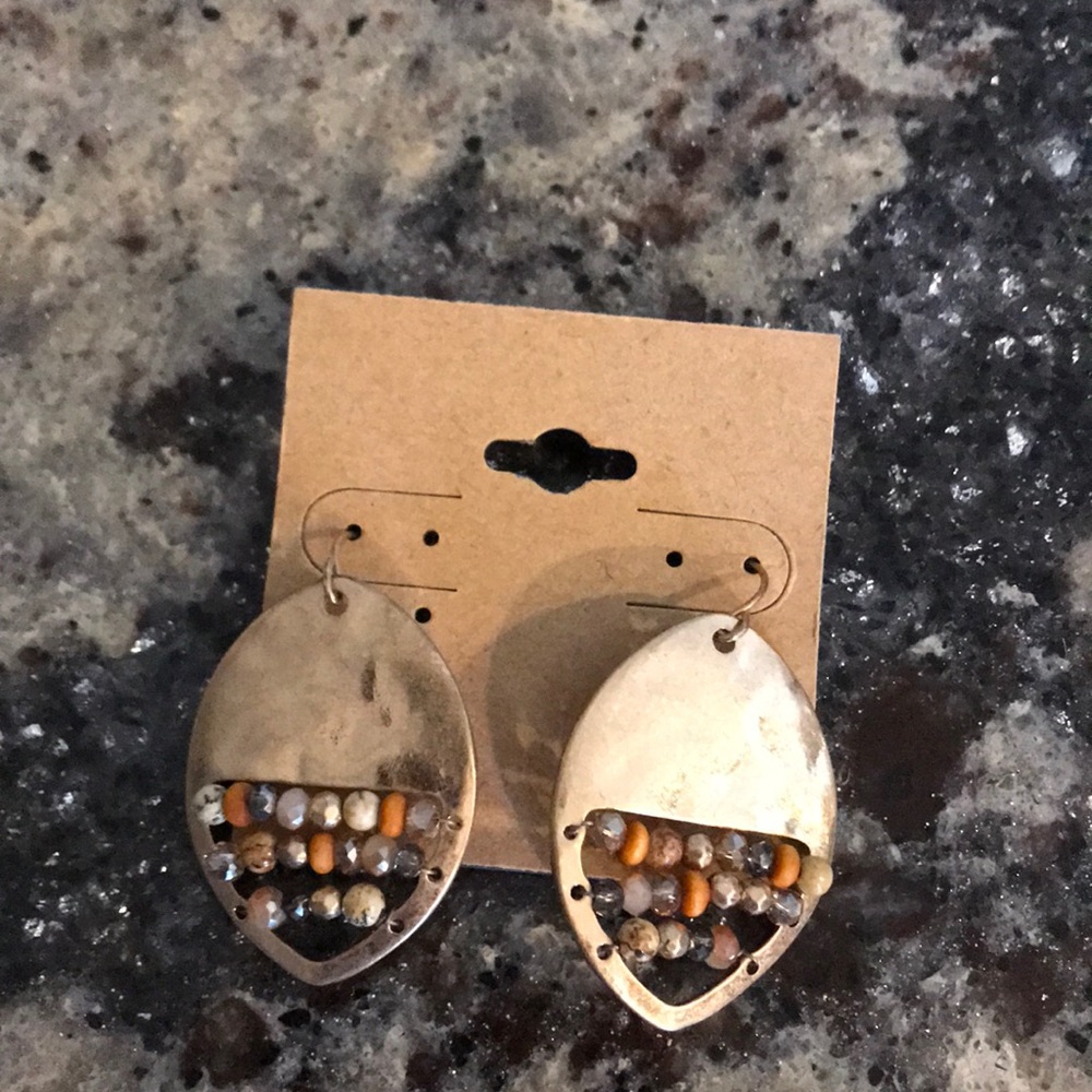 NWOT gold beaded earrings